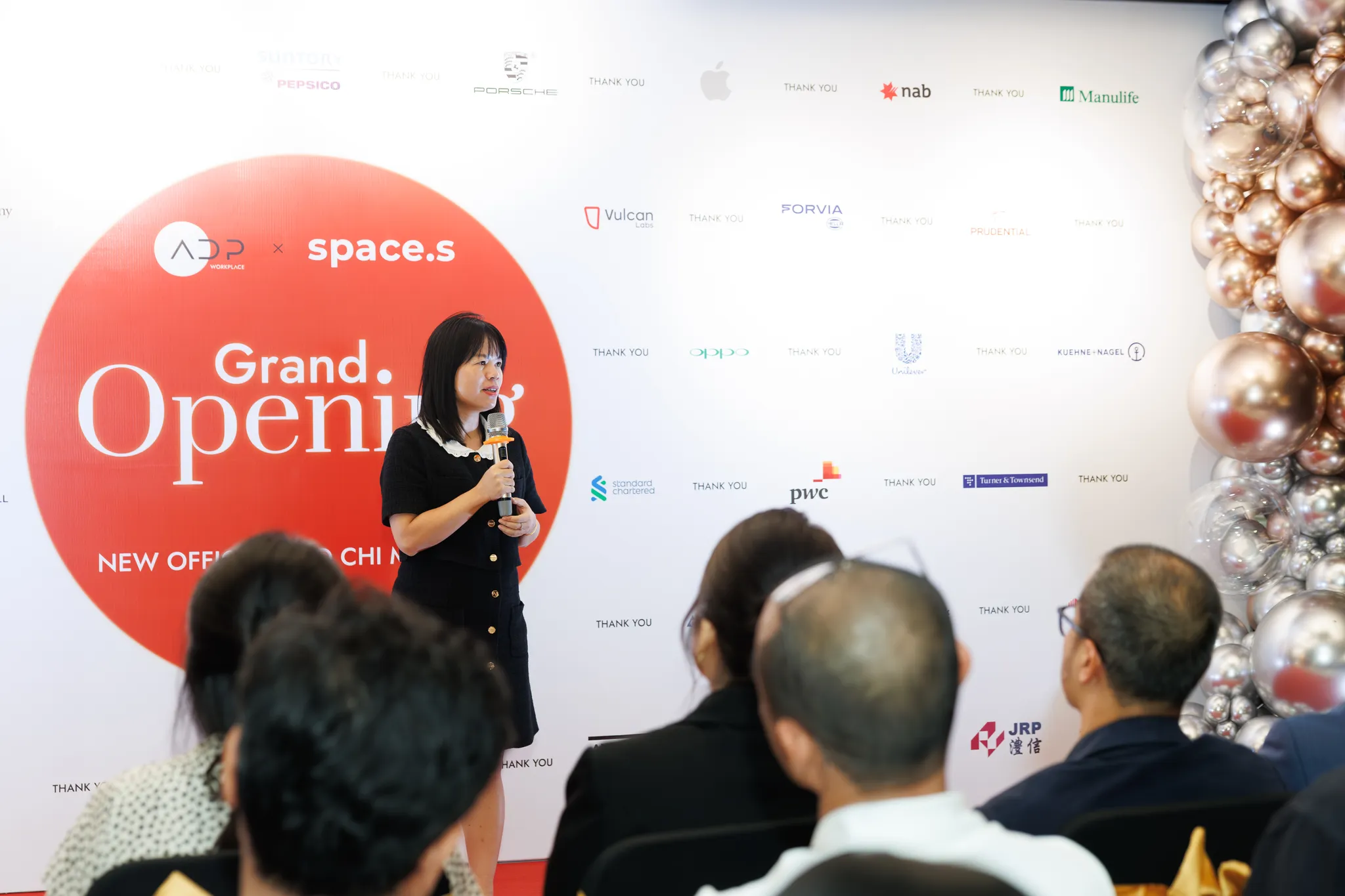 <figcaption>Ms. Thủy from Oppo Vietnam shared her heartfelt sentiments about the long-standing partnership with ADP, describing it as a journey filled with joy, collaboration, and mutual success</figcaption>