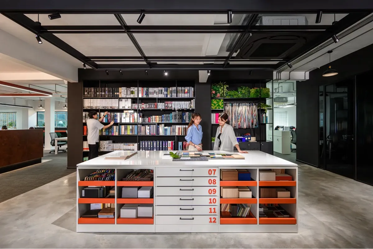 <figcaption>ADP Workplace đơn vị thiết kế văn phòng đạt tiêu chuẩn LEED hàng đầu tại Việt Nam</figcaption>