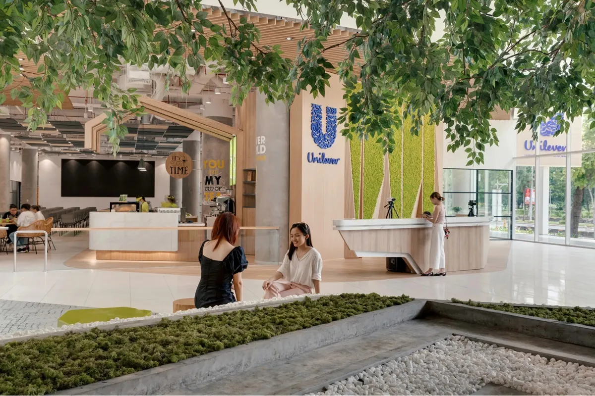 <figcaption>Dự án thiết kế văn phòng đạt tiêu chuẩn LEED tại Unilever</figcaption>